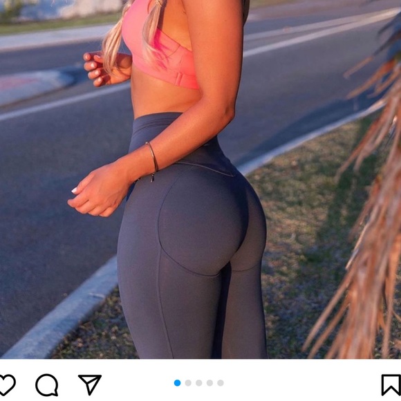 Bombshell leggings - Picture 3 of 3